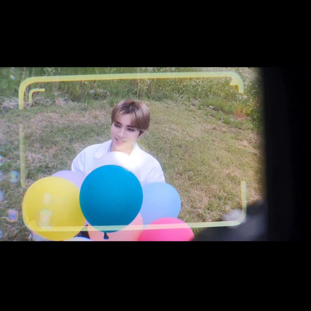 210803 #XIAOJUN Instagram, Weibo dan Lysn Update 💚

Instagram
"Good Time ~"
🔗instagram.com/p/CSGgMuunYcn/…

Weibo
"aku bener-bener pengen punya hari dimana bareng sama kamu kayak di film-film!"
🔗m.weibo.cn/6989467163/466…

Lysn
"Aku sangat merindukan WayZenNi!!"

#NCT #WayV 🐻