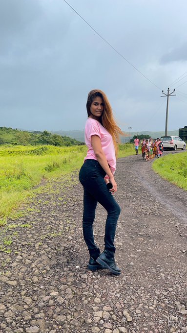 Green land 💋 https://t.co/A5HNK2h1Ty<a href="/tag/getwetwithpoonampandey"class="tags"><span>#getwetwithpoonampandey</span></a>