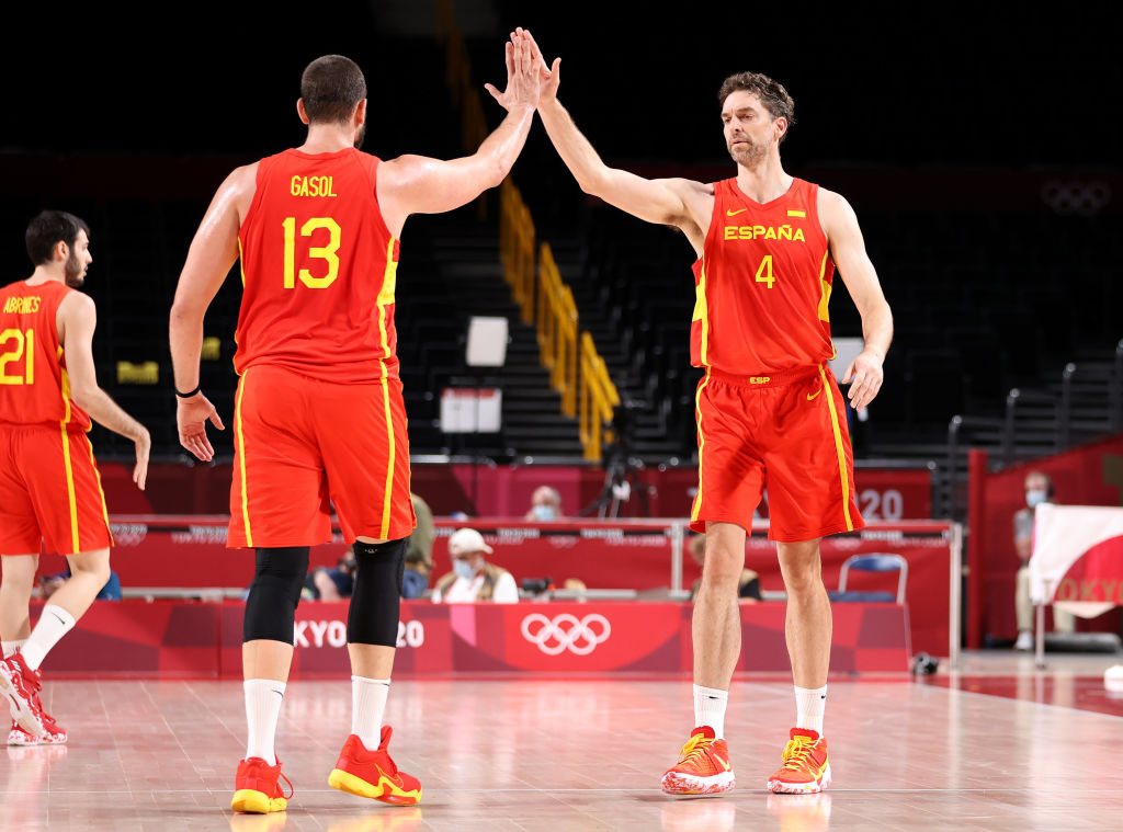 GIGANTESbasket's tweet photo. Se acabó 

Adiós a los GASOL con España https://t.co/2aWV80gwAT