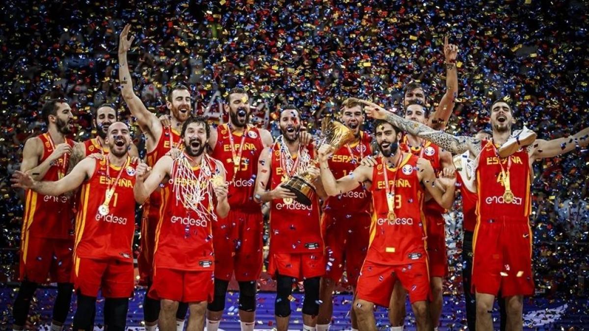 ganchetto's tweet image. Por poner todo en perspectiva... 

España, medallas en baloncesto (1935-2000):  

🥈JJOO
🥈🥈🥈🥈🥉 EuroBasket

España, medallas en baloncesto (2001-2021):  

🥈🥈🥉JJOO
🥇🥇Mundial
🥇🥇🥇🥈🥈🥉🥉🥉 EuroBasket

Esta generación nos ha cambiado la vida. Y lo que nos queda. GRACIAS.