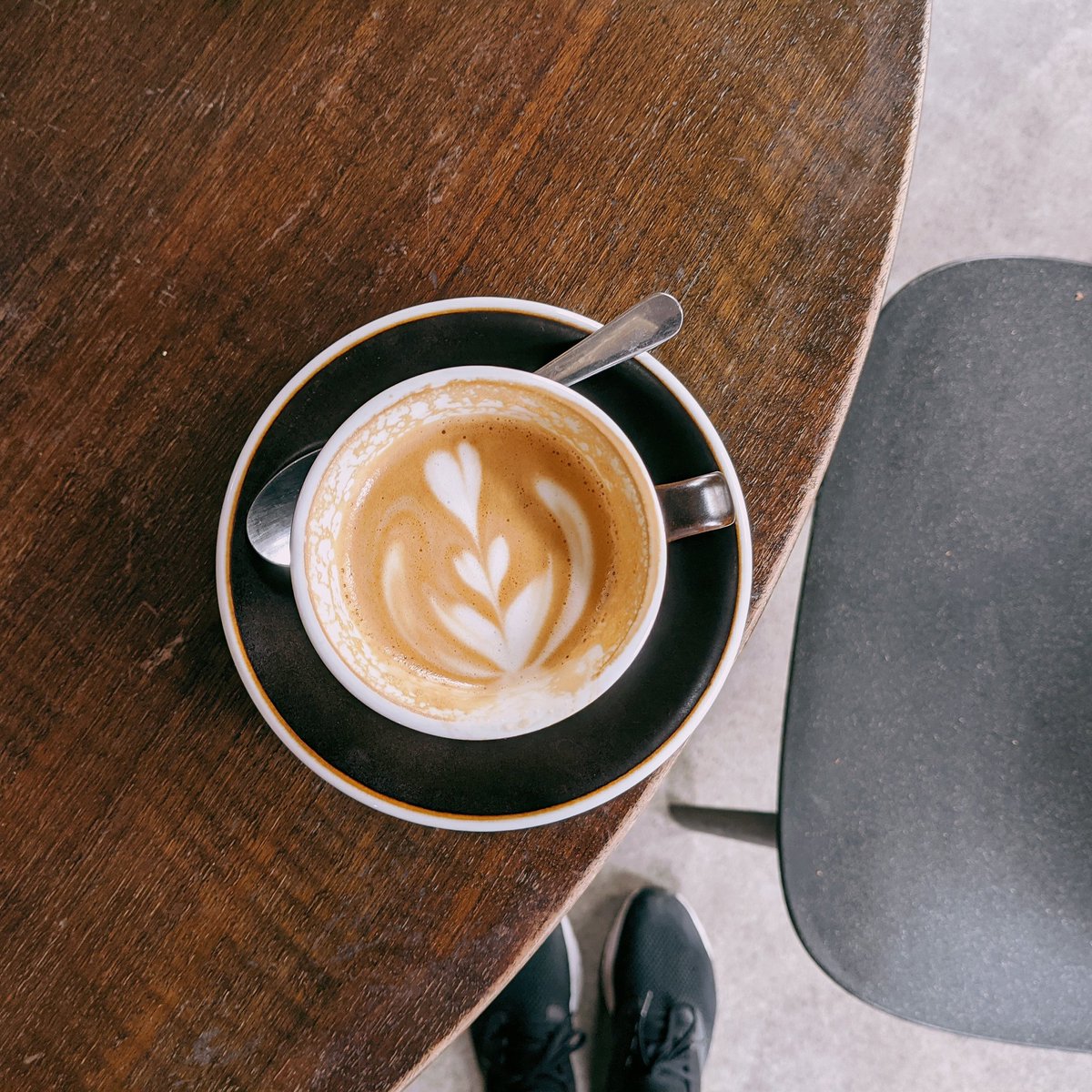 mulia's tweet photo. Happy to report that there's a lovely speciality coffee scene in Łódź, Poland! These are just some of the coffee shops I tried this weekend (I even found a vintage @CaffeineMag copy from 2017 😅) @PolandTravel_UK
#Lodz #Lodztravel #scapoland https://t.co/uxWikG6jMc