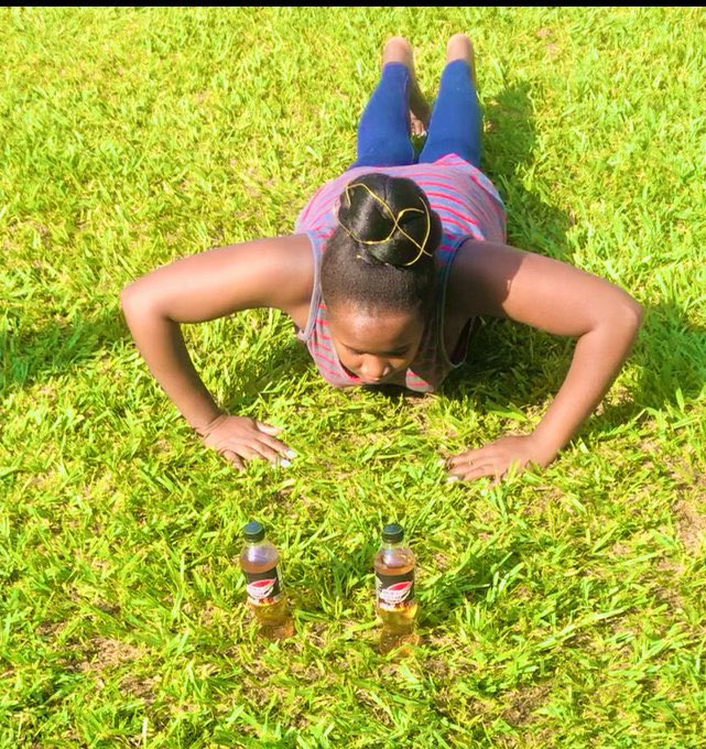EddiePages's tweet photo. I hear @KevinEmmilie4 wants to challenge me in the #RockboomDo20 challenge.
How do you challenge a lion in hunting.
I can assure her, she has already lost.
I bet she can even do 5 push-ups.
My video is loading https://t.co/dZsZeAT5Dk
