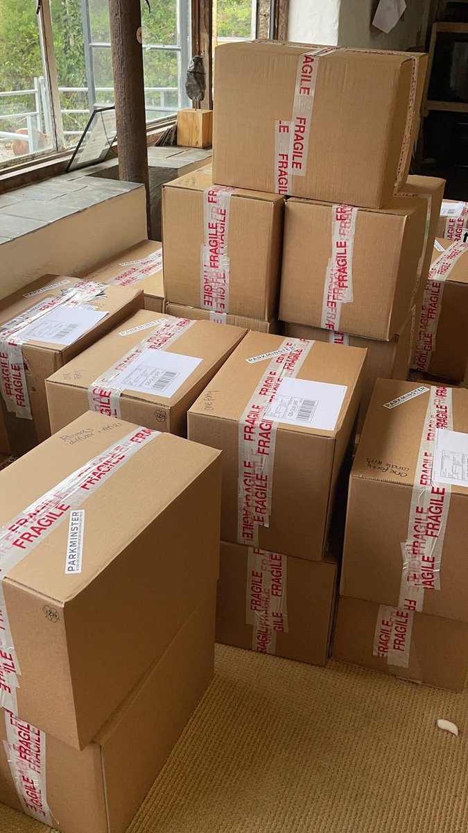 parkminsterprod's tweet photo. Still waiting for @DPDgroup_news to pick up my b2b parcels. Our small business is being ruined by their lack of communication and interest in our account. Even though we’ve been using them for 10+ years. Totally &amp; utterly fed up. Got to go elsewhere. https://t.co/MhkEm6T1XX