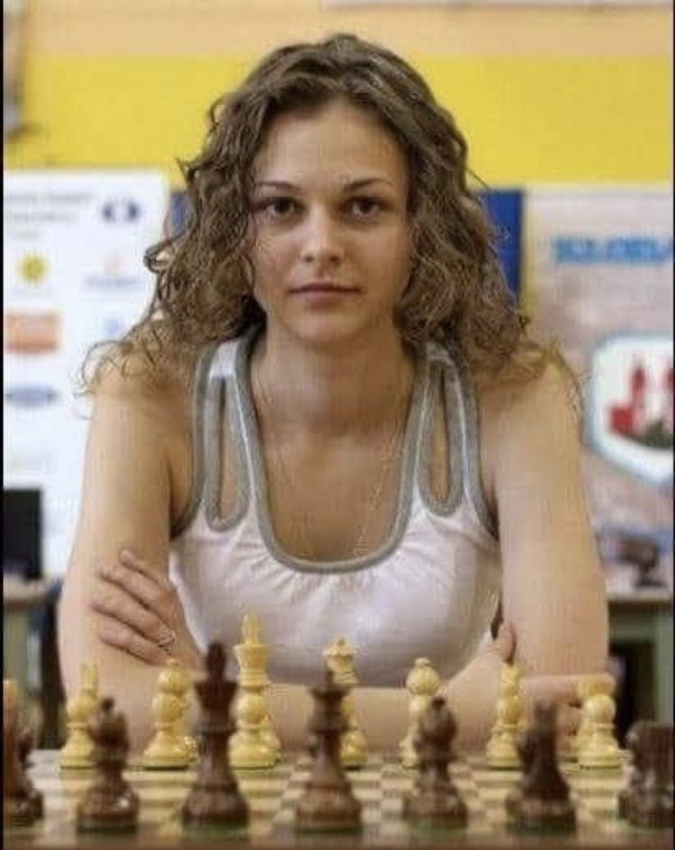 nowaffle's tweet photo. This is chess grandmaster Anna Muzychuk; her story is worth a minute to read. https://t.co/gVTug9Tg10