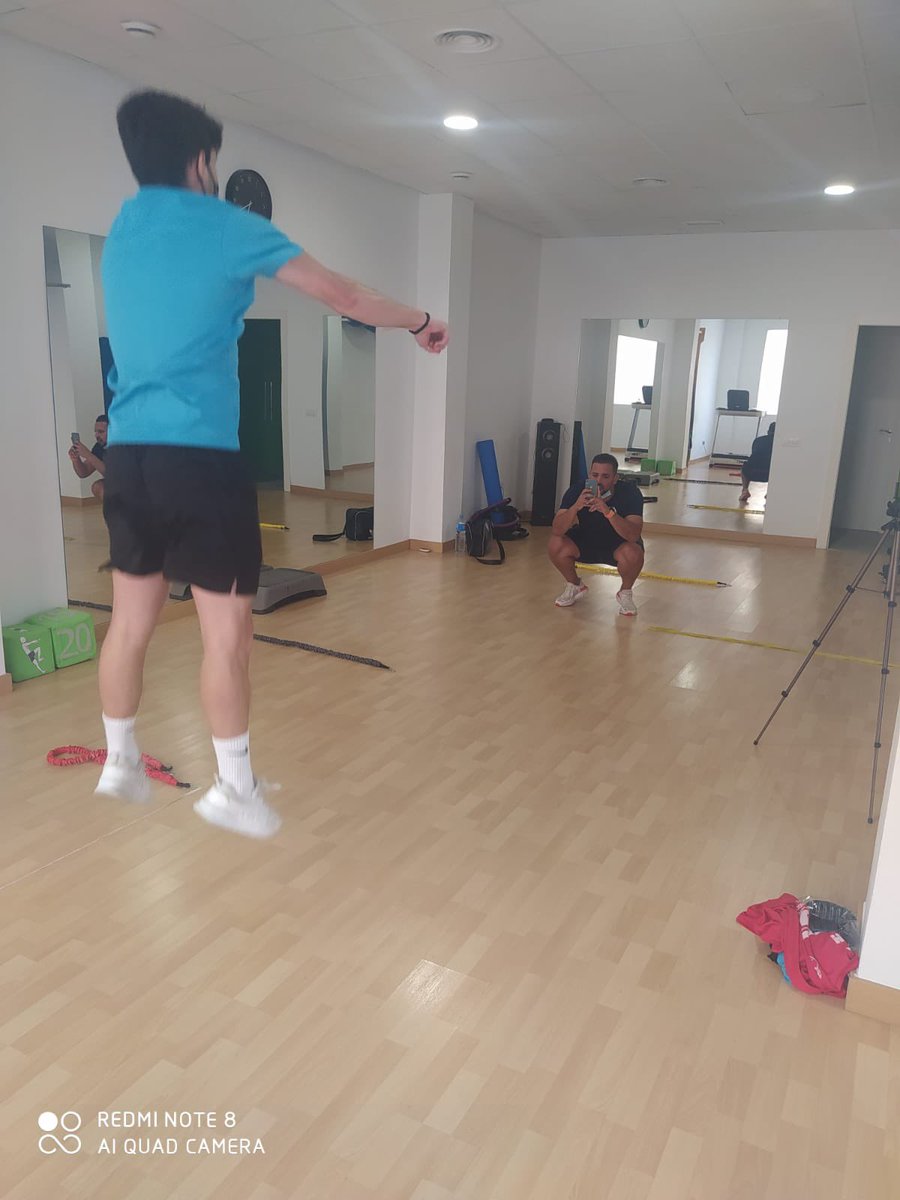 ⚽️ ¡El Villa de Fortuna comienza su preparación!

Jornada técnica de reconocimiento médico en Clínica Nutricen para comenzar metodológicamente la pretemporada.

¡Esto comienza!