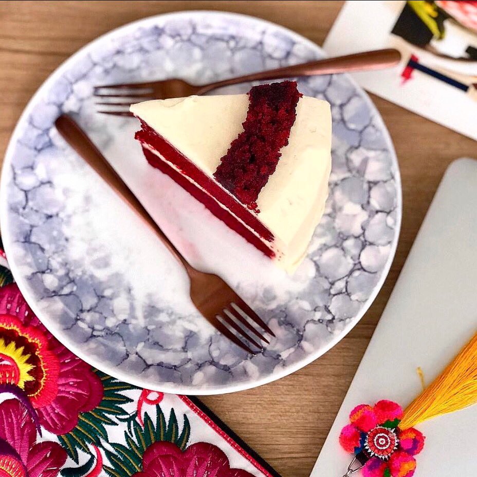 Anyone craving for a Red Velvet Cake? Order yours now and get discounts from our website (shop.manilahouseinc.com), through food delivery services (Grab Food, Foodpanda, Pick.A.Roo and JustPayTo), or by calling us directly at 0917 816 3685 or 0917 851 6500
#manilahouse