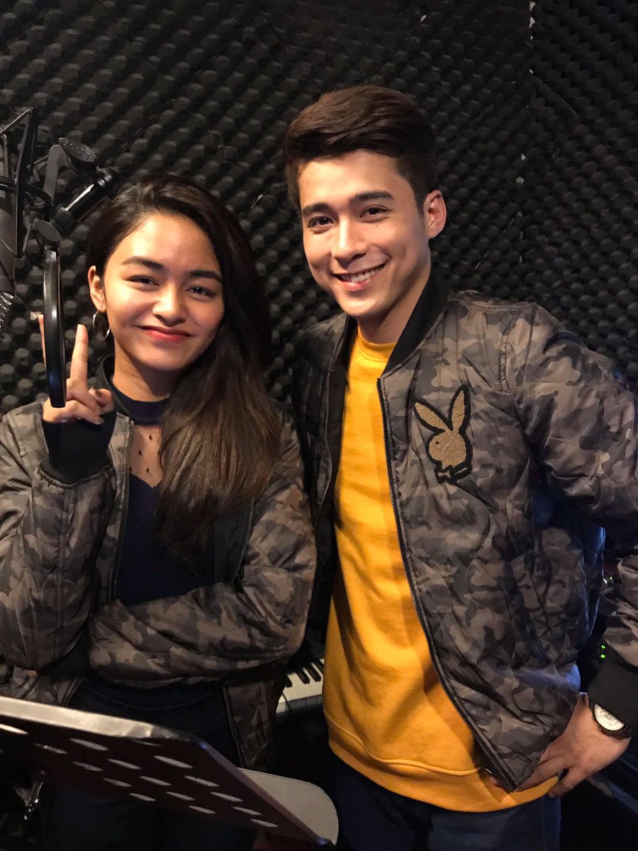 ckmk_13's tweet photo. Happy Happy Birthday V @vivoree ππ God bless ΓΌ ππ
Sorna #JohnVoree pa din kasi ako until now kaya yan nilagay kong pictures βοΈπ₯°π₯° but I know mag friend kayo ni @imJCAlcantara π #throwback https://t.co/4RSBjoYkf3