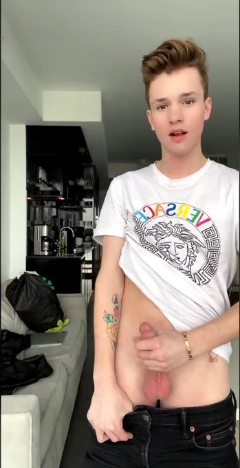 can I cum on you?😉😈 https://t.co/jycSmM5vKq https://t.co/CVN81rhz3D