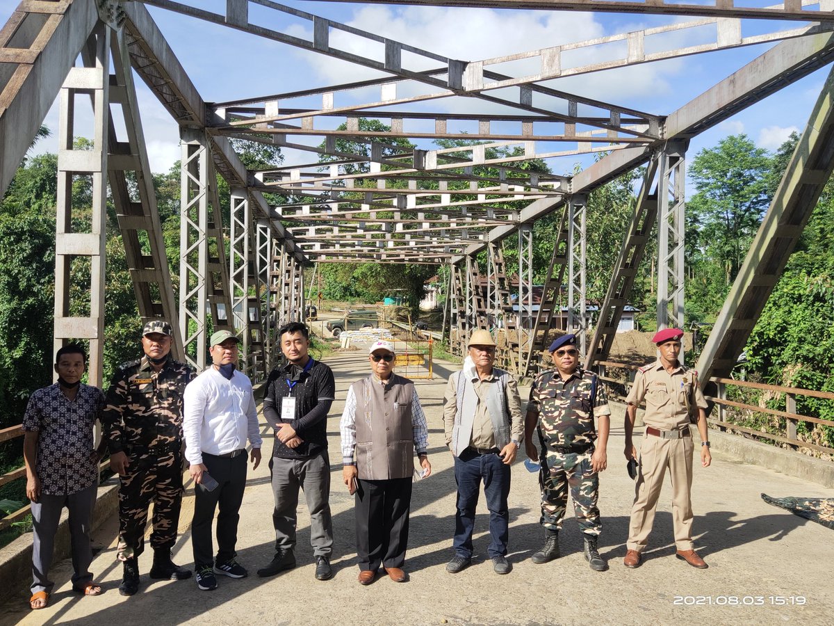 ThangteaDr's tweet photo. Vawiin khan Assam ramri dep a hriselna kawnga hmalak mekna te, damdawiin leh hmanraw dinhmunte enfiahin Kolasib,Vairengte leh Kanhmun kan tlawh a.Tin, Assam atanga Tripura kaltlanga kan bungraw lakluhna Damcherra leh a chhehvel kan tlawh nghal bawk.
@ZoramthangaCM @dipr_mizoram https://t.co/ejdm70gJok
