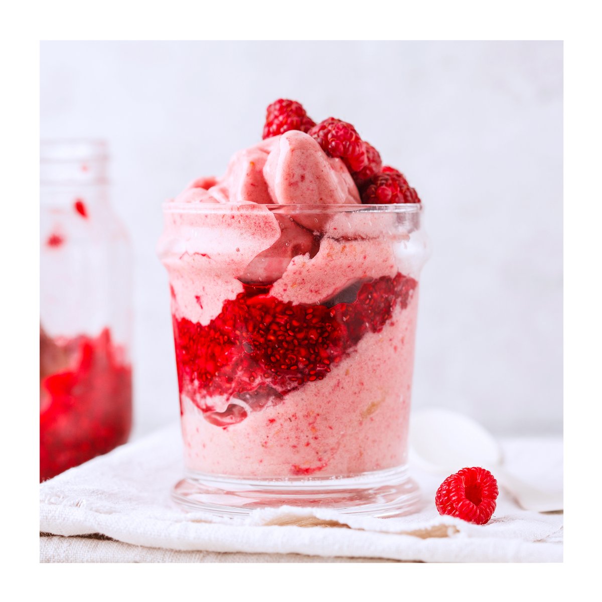 DC_Casa_'s tweet photo. Gelato al lampone 🌱 fatto in casa e in pochi minuti?🍧

Ricetta e preparazione sul nostro sito https://t.co/lj5TXa3IU6!

#DcCasa #icecream #gelato #lampone #gelatoallampone #raspberry #homemade #homemadefood #homemadewithlove #foodporn #vegan #veganfood #vegetariano #vegetarian https://t.co/xfuYuiFUat