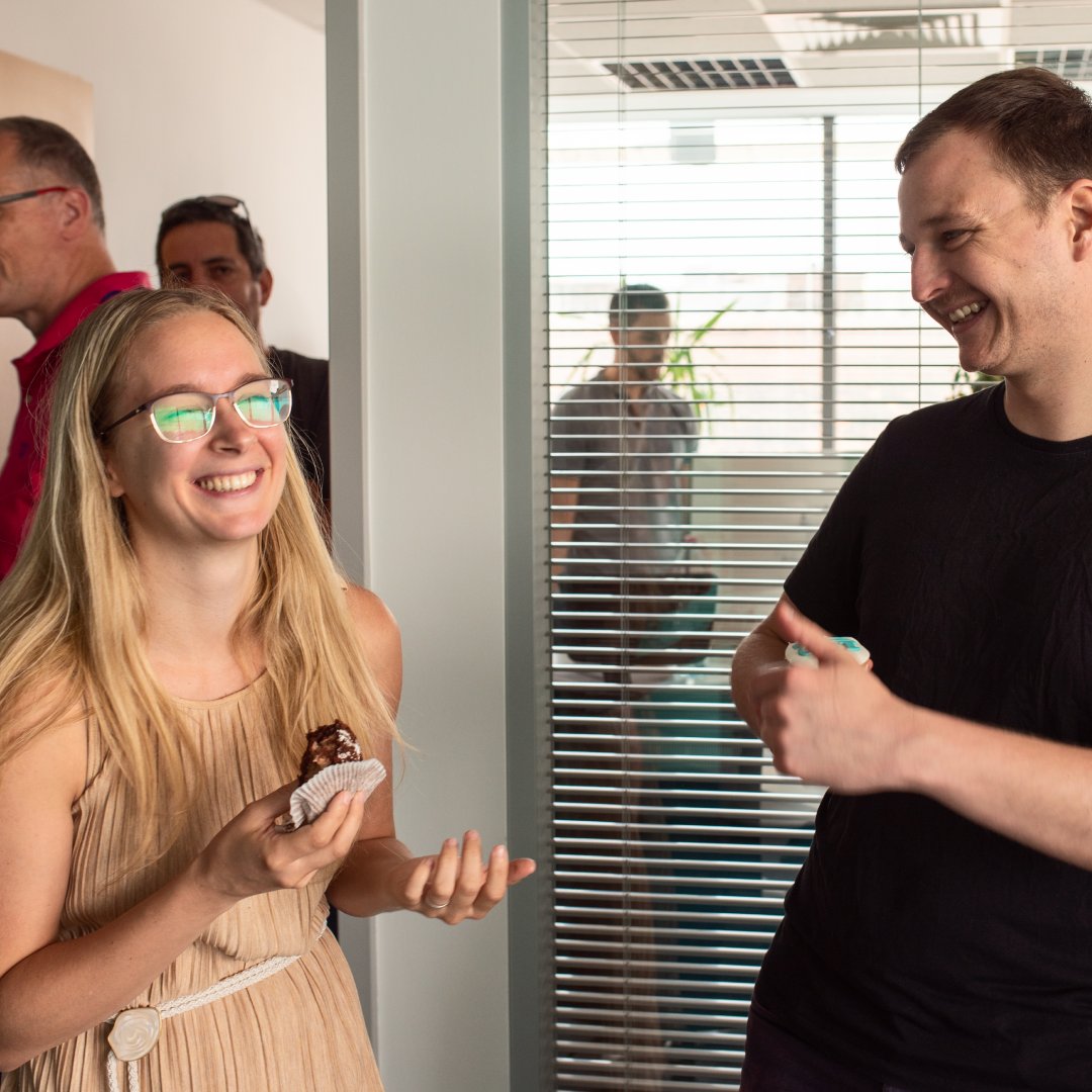 Celebrating 100 Employees at SEON 🎉
Another huge milestone reached 👊
👀Join our growing team - check out our open positions: hubs.ly/H0Tvj9Z0