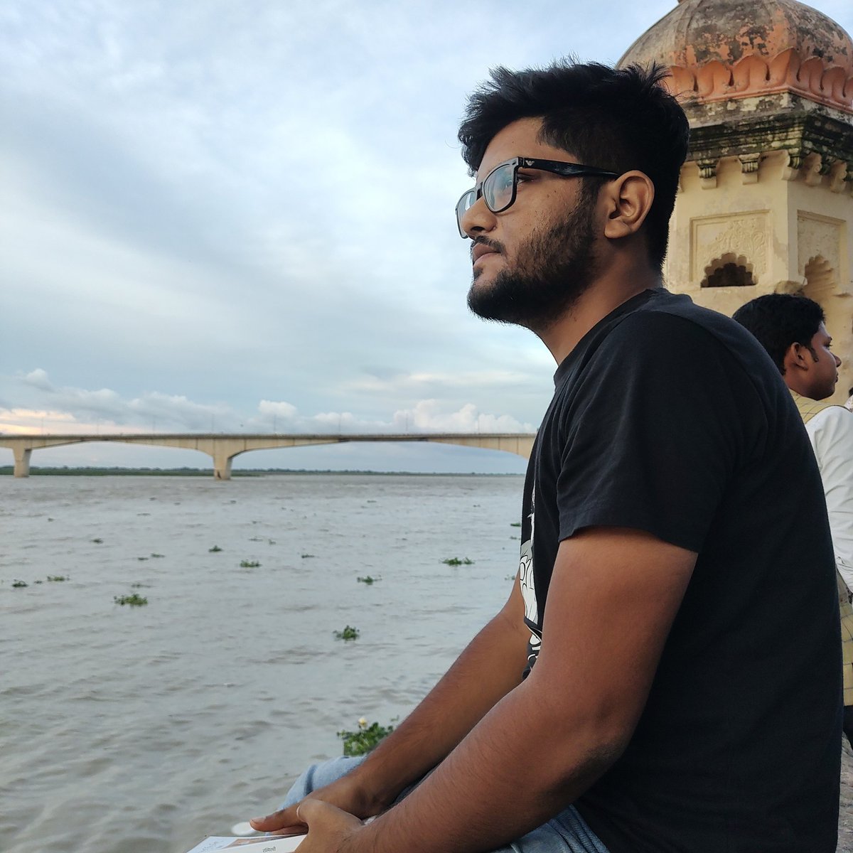 TypicalBihari's tweet photo. #NewProfilePic https://t.co/CjclJsyDC2
