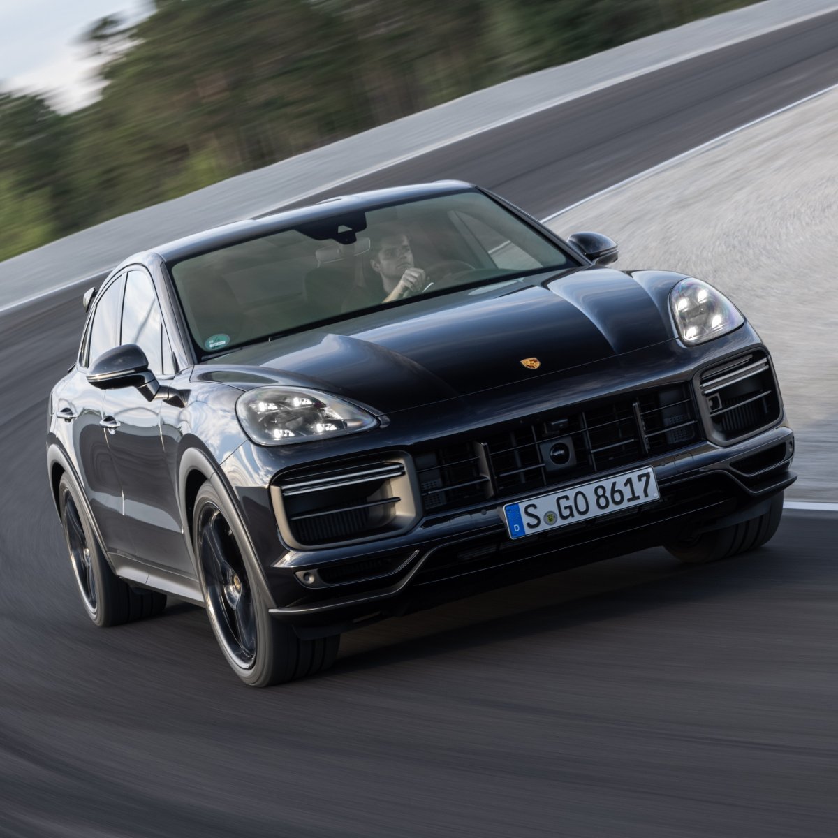 PorscheBeirut's tweet photo. The powertrain and chassis have a unique set-up specifically tuned for the new Cayenne Turbo GT Coupé. The result is a harmonious overall concept with superb race track capability.
Learn more:
https://t.co/M7HCtH2h4s
https://t.co/7H2bDbCoWd
#Porsche #ShapedByPerformance #SUV https://t.co/RxXVotmBiA