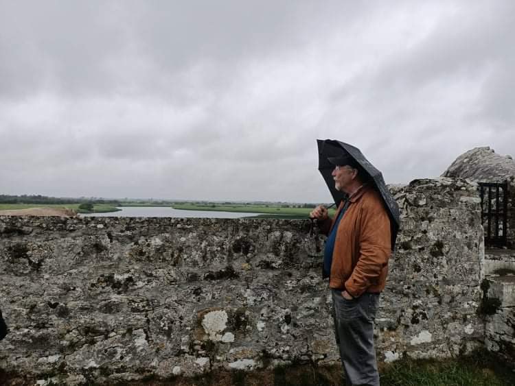 EcoShowboat's tweet photo. #ecoshowboat recce visiting Clonmacnoise with #kevinodwyer
#shannon
#irishheritage
#artscouncil_ie
#creativeir
#monasticsites
#offalycoco https://t.co/nir16trVQo