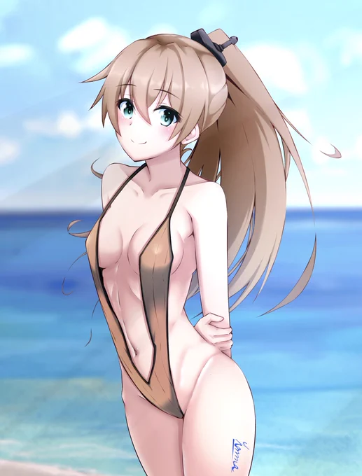 神戸で流行ってる水着(大嘘)を熊野に着てもらった👙
#艦これ 