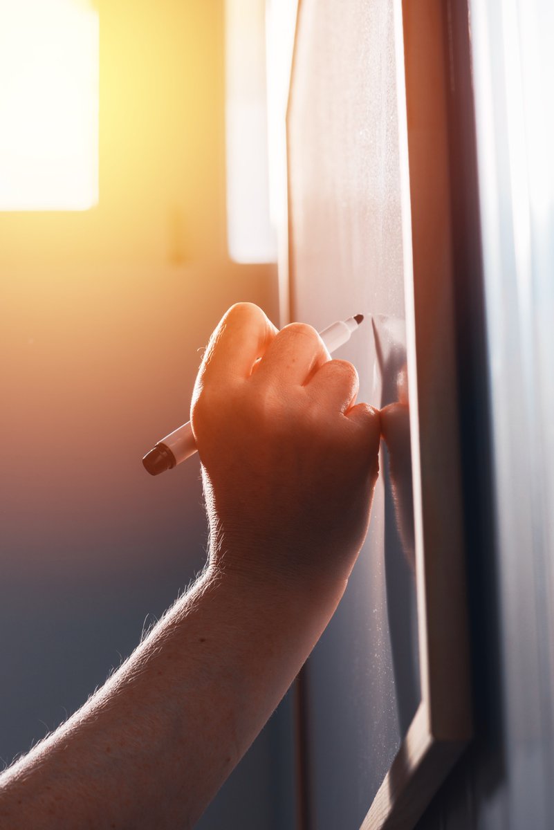 HourglassEdu's tweet image. If you’re still looking for your perfect teaching role, why not widen the net and look further afield? The relocation experts at Hourglass can help you find your niche.

@teachertoolkit #ECT2021 #formtutor #teachers #EduTwitter #NQT2021