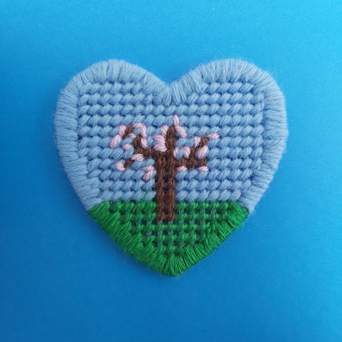Woolly_Works's tweet photo. "Four seasons in one day
Lying in the depths of your imagination."
Lyrics by Crowded House, Hearts stitched by Valerie!
#18AtHeart #StitchedForSmiles
@SellyOakNNS https://t.co/JRpWn1J9Uu