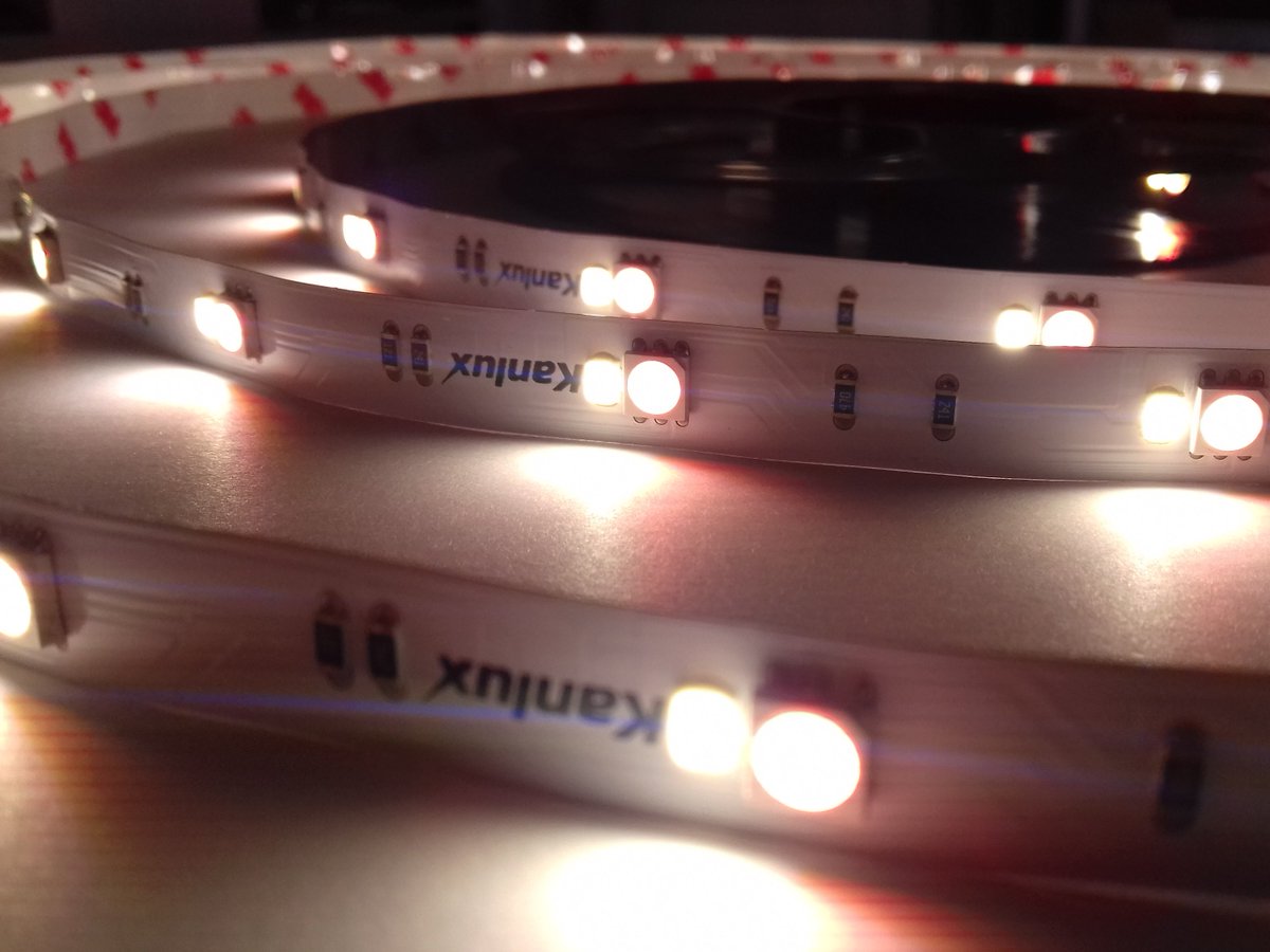 LED24hu's tweet photo. 24 Voltos RGBW LED szalag.
9W/m, RGB+4000K, beltéri.
#led24 #üllői #RGBW #4000K #led #l48 #540lm #9W #strip #dekor #hangulat #lakás #otthon #hotel #díszvilágítás #Budapest https://t.co/CpqQ0fa4Sn