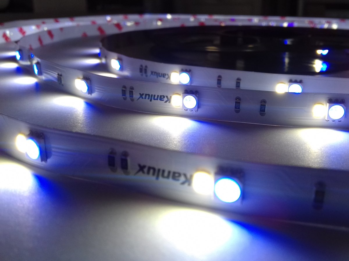 LED24hu's tweet photo. 24 Voltos RGBW LED szalag.
9W/m, RGB+4000K, beltéri.
#led24 #üllői #RGBW #4000K #led #l48 #540lm #9W #strip #dekor #hangulat #lakás #otthon #hotel #díszvilágítás #Budapest https://t.co/CpqQ0fa4Sn