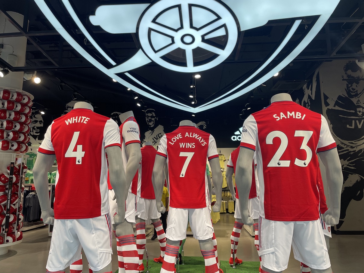 Arsenal Japan 21 22シーズンの会員を募集中です チケット購入条件を撤廃しましたので クラブの条件は同じまま 日本国外にお住まいの方達もぜひご入会ください もちろん日本在住のサポーターの皆さんもご入会くださいね T Co