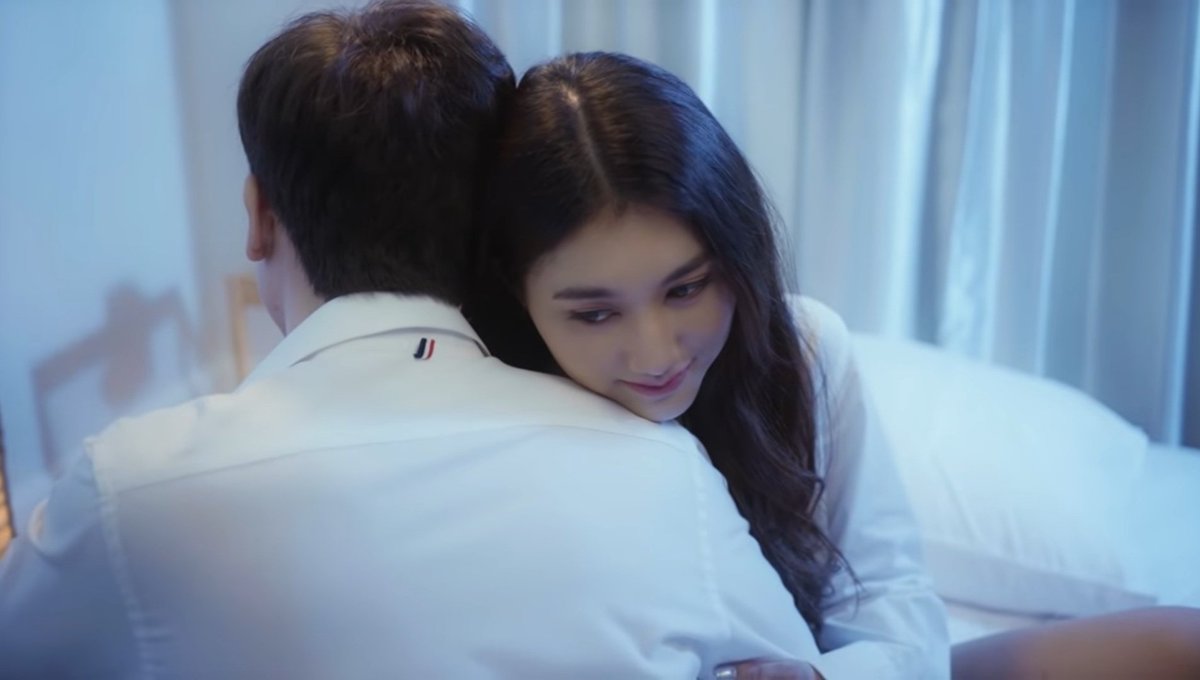 it_mee83's tweet photo. ใดๆๆคือน้องร้องเพลงเพราะเลยอ่ะ 🥺 เห็นข้างหลังก็เขินอยู่ดี😅😊💗 #ตงตงเบส ไปฟังกันเยอะๆๆนะ https://t.co/AljKwjEcQv https://t.co/fJswO6uy59