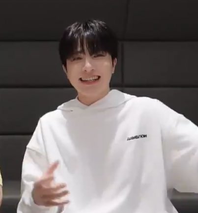 หวานเย็น🦋 tweet media