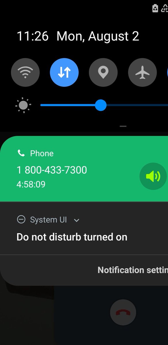 for_ever_young's tweet photo. @AmericanAir wait times ridiculous and no callback option? https://t.co/oDS5r9BdcR