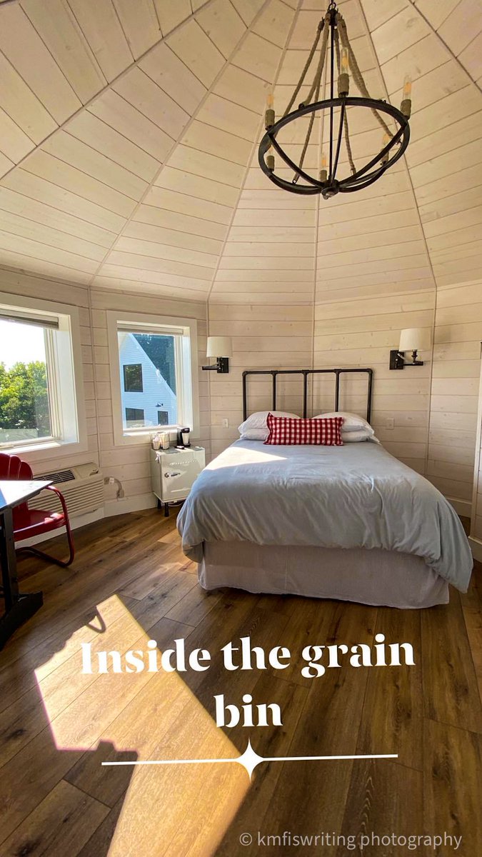 kmf116's tweet photo. New post! Check out this unique Airbnb! Learn more to book your stay in these repurposed grain bins in Alexandria, MN.
https://t.co/uVomH7yS3M

#Minnesota #staycation #Travel #TravelTuesday #hostedstay - opinions my own https://t.co/JhUObs096Z