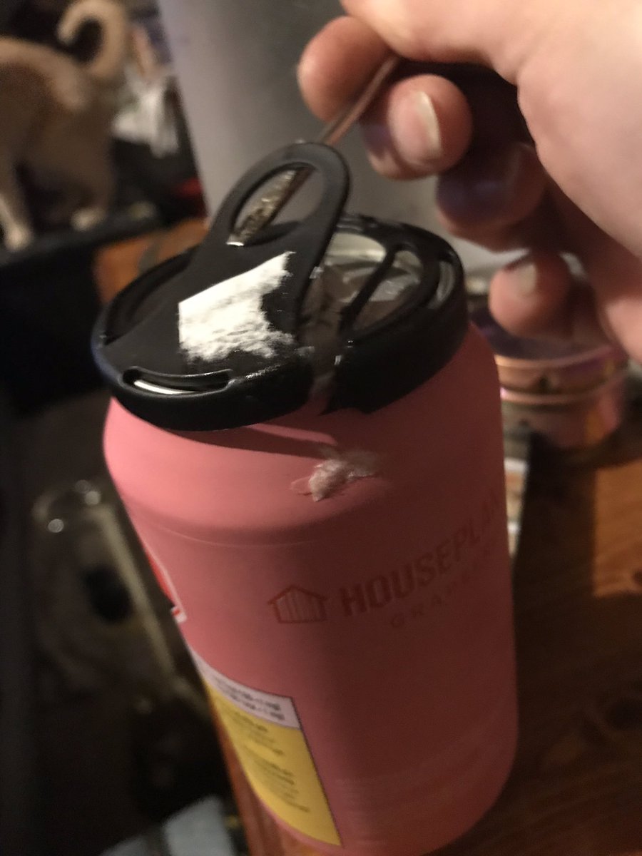 DontPanicTannis's tweet photo. Me every time I try opening a Houseplant drink: “f*ck you @Sethrogen, time to get my screwdriver”. https://t.co/aigdpQ0POk
