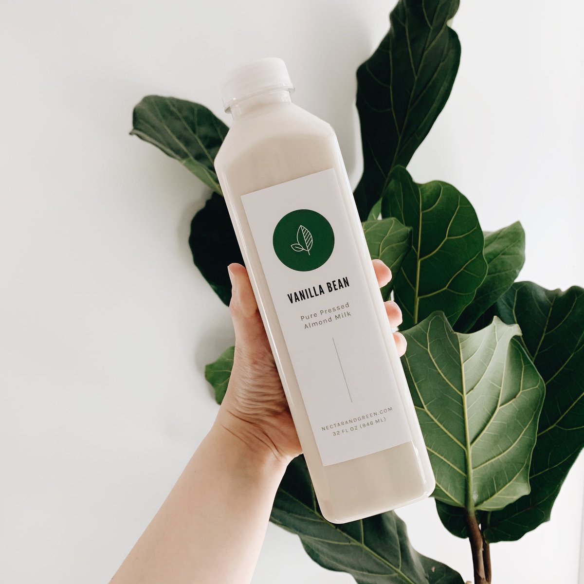 nectarandgreen's tweet photo. It's wild to think that Nectar &amp; Green turns SIX (!!) this summer. It feels like only yesterday I was dreaming up our first recipes (um Lavender milk?) and tying string tags around our very first bottles. 🙆🏻‍♀️ https://t.co/0MlQMgUZuU