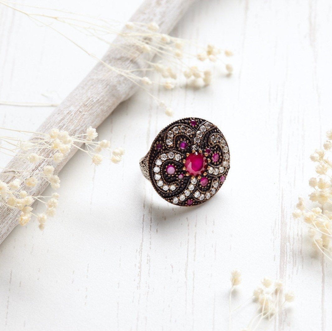 TimelessEncants's tweet image. Quiero compartir lo último que he añadido a mi tienda de #etsy: Rouge Rubelite sterling silver ring #rojo #turmalina etsy.me/3jk6N6d