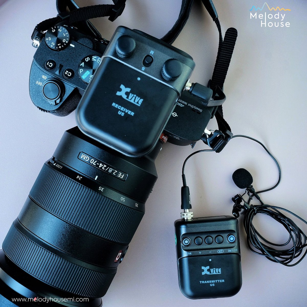 melodyhousemi's tweet photo. Introducing the Xvive U5 Wireless Microphone for DSLR Cameras!

Get Yours At Melody House!
https://t.co/32OFc9kUgi

#xviveaudio #xvive #wirelessmicrophone  #audio #video #dslr #microphones #lavalier #lav #lavaliermicrophone #videographer #videointerview https://t.co/9zQ8g7vmtA