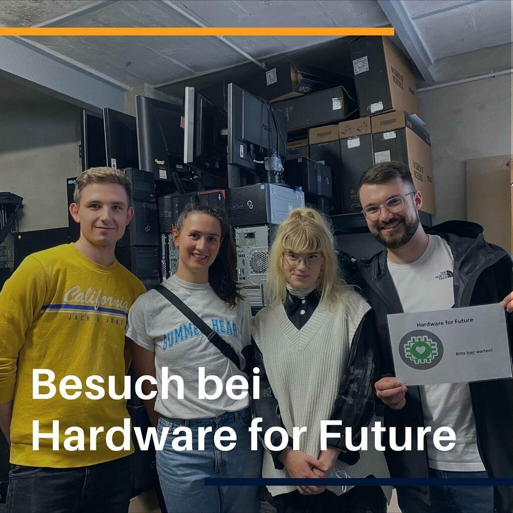 Erinnert ihr euch noch? Im April und Mai haben wir nach euren Geräten gesucht, um #HardwareForFuture, eine lokale, ehrenamtliche Organisation aus Leipzig, zu unterstützen. Vor zwei Wochen haben wir einen kleinen Teamausflug in die Dezentrale, das Headquarter in Lindenau, ges…