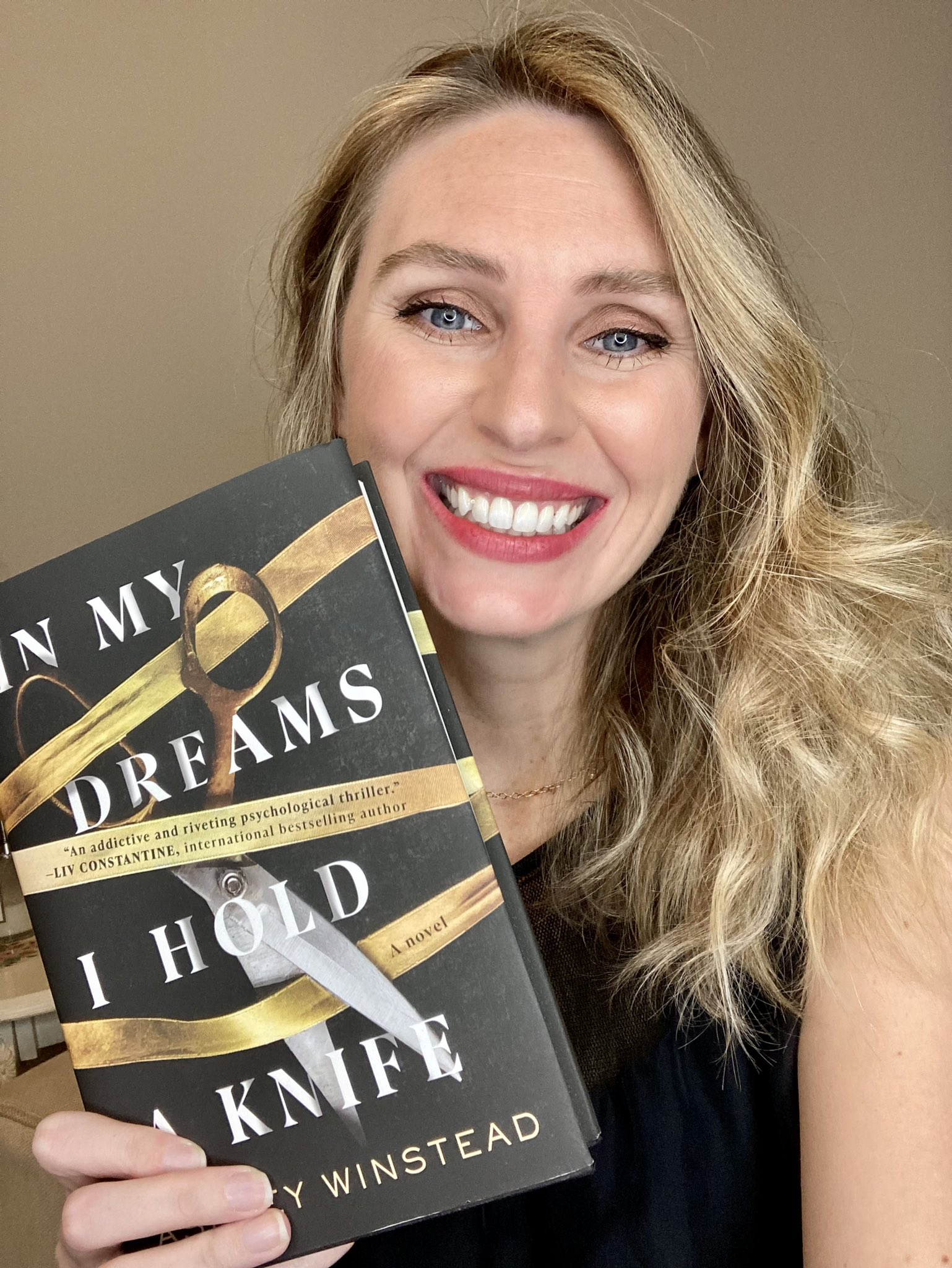 Ashley Winstead It S Pub Day My Debut Novel Is Out In The World What A Joyous Surreal Feeling In My Dreams I Hold A Knife Is A