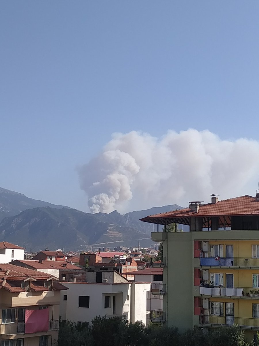 🔴 #Denizli'nin farklı noktalarında yangınlar başladı... Tavas/Pınarlık bölgesi yanıyor. #Denizli'ye ACİL yardım  ulaştırılmalı!!