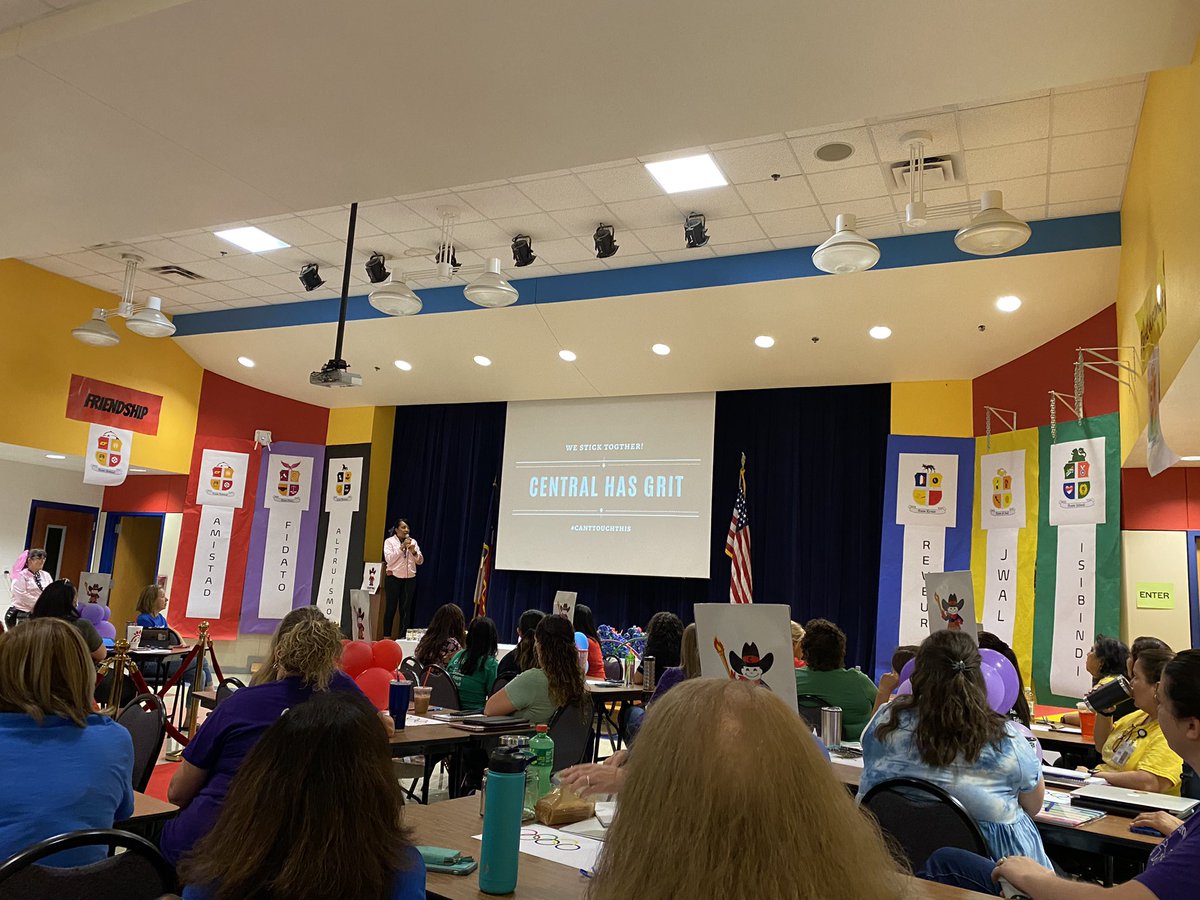 tallykagen's tweet image. #LISDConvocation21 #CentralESHasGrit