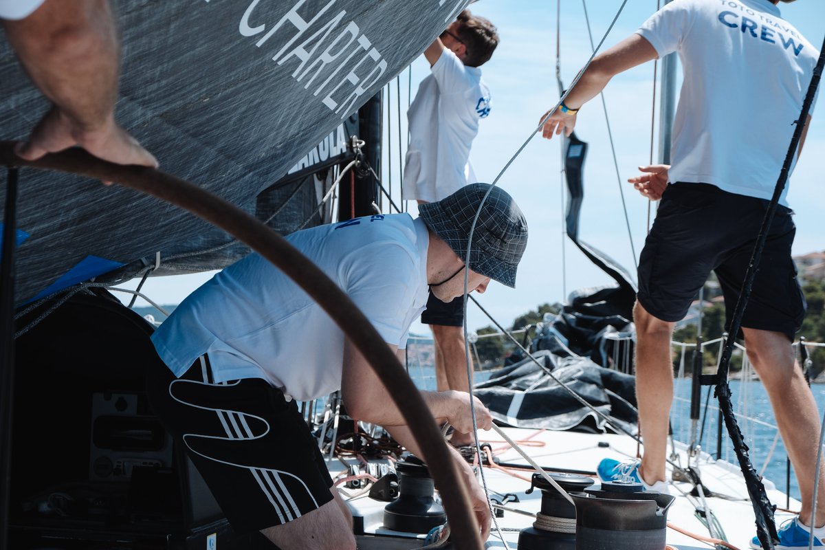 Agilo's tweet photo. Together we work every day to keep our company #sailing.
Therefore, it made perfect sense to have our #teambuilding on a racing sailboat! It was an excellent opportunity for some #teambonding while trying something new and having a lot of fun! 🤩
#AGILO #agencylife https://t.co/bJGbUcTuBQ