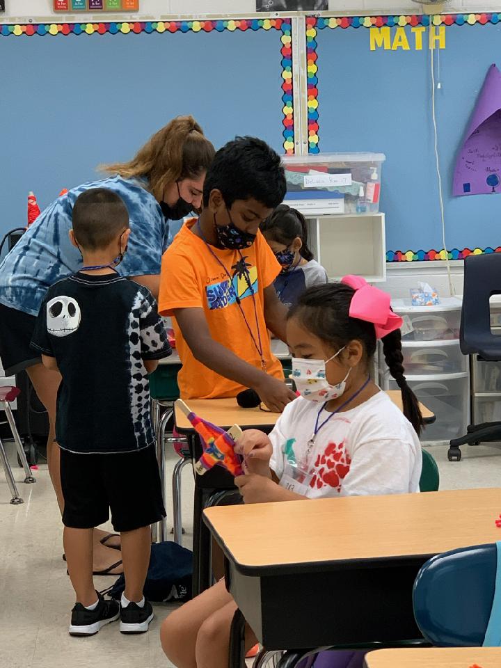 PobExplorers's tweet photo. Creativity is flowing in the K-4 art rooms this week! #ojodedios #colorfulyarn #weloveart @DrJimBolen @BWileyPOB @marytomeara @POBSchools https://t.co/wNZnZTtAOr