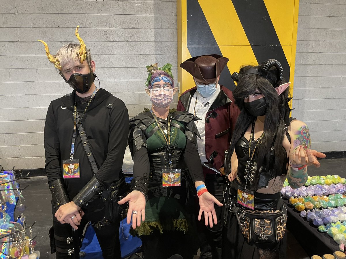 Had a great weekend at the Games Expo and meet these lovely peeps from <a href="/cognitivemerch/">Greebow Lightbrush</a> and #SkyGuardianCreations #UKGE2021 #DnD