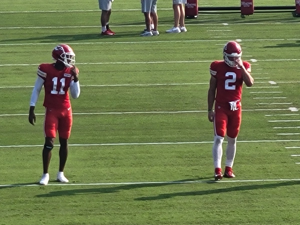 Adam_Orduna's tweet photo. Former @BVNW_Football WR @dschoen5 in pads with the Chiefs https://t.co/GVbBRyiqrR