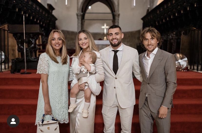 RMadridInfo's tweet photo. Pics | Luka Modric has become the godfather of Mateo Kovacic’s son, Ivan https://t.co/DgThKrFej0