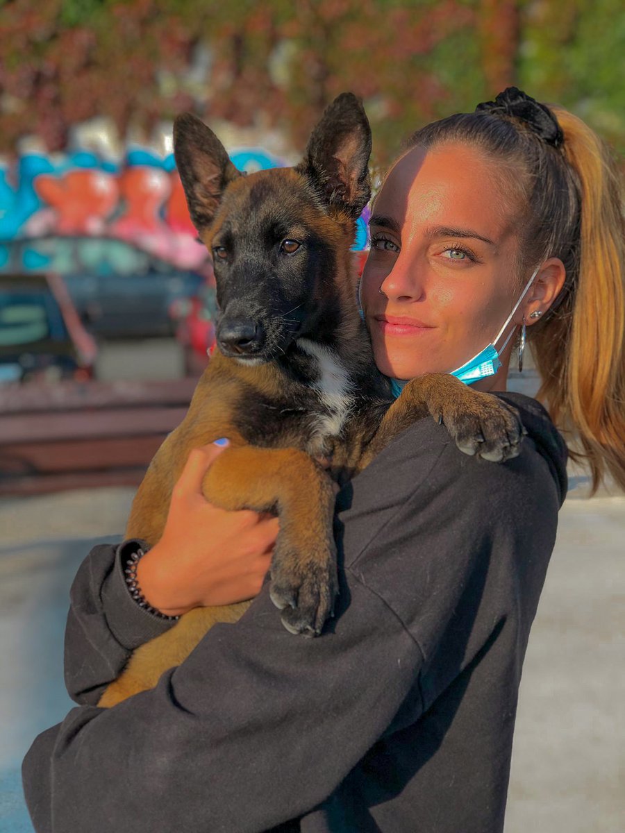 irunevr's tweet photo. t voy a querer siempre mi niña, q feliz vas a ser 😍🤞🏻 https://t.co/N9TD6u3O0X