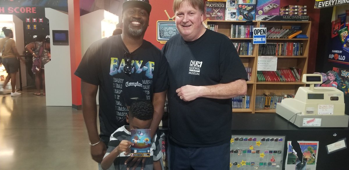 TekForceRises's tweet photo. Good to hang with my brother @KawonJenkins1 @nvmusa over the weekend to talk about the Child Of The 80's show. We had a dope time! #childofthe80s #lightcycleent #tekforce #thegroup https://t.co/5V0hFj4sOC
