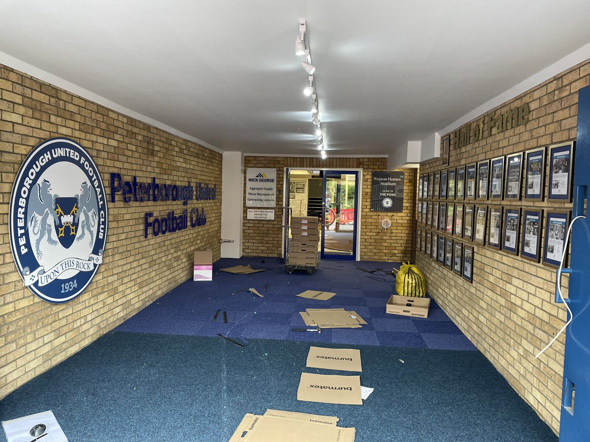 stangroundfloor's tweet photo. This week is a battle of time to get Peterborough United ready to open up for the first game of the season #pufc #theposh #flooring #peterborough #burmatex  #moduleo #instarmac https://t.co/5zdq1drSp8