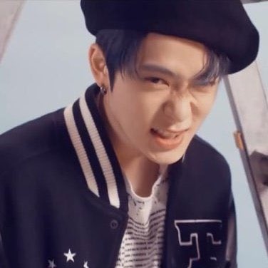 yunoslavia's tweet photo. jaehyun's nose scrunch https://t.co/Whhm4HiZde