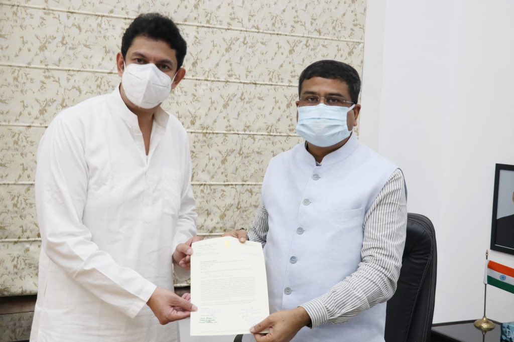 Dharmendra Pradhan tweet media