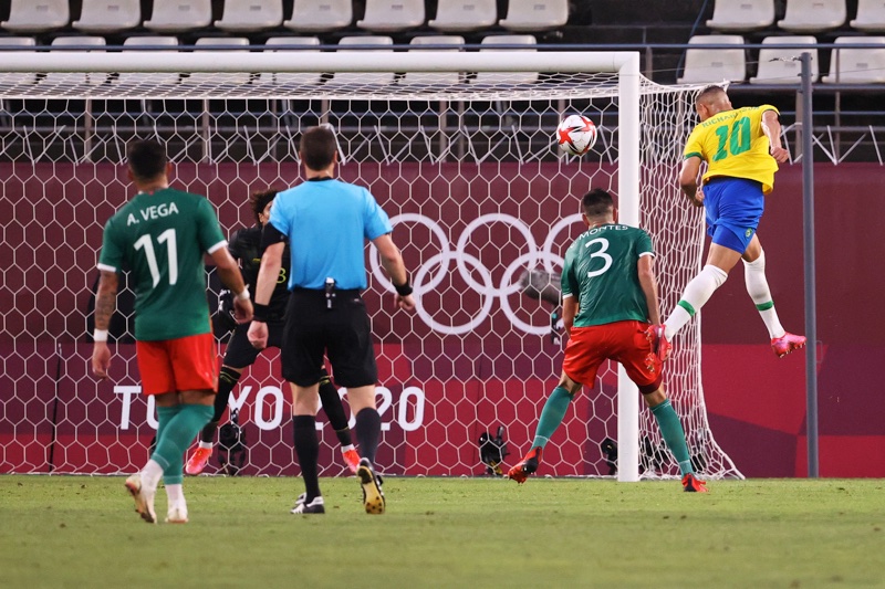 サッカーキング S Tweet 試合結果 前回王者ブラジルが3大会連続の五輪決勝進出 Pk戦の末にメキシコを下す 編集部より 東京五輪準決勝メキシコvsブラジルは両チームともに終始一進一退の攻防が続き 1分を終えても0 0 Pk戦の結果 ブラジルが決勝進出