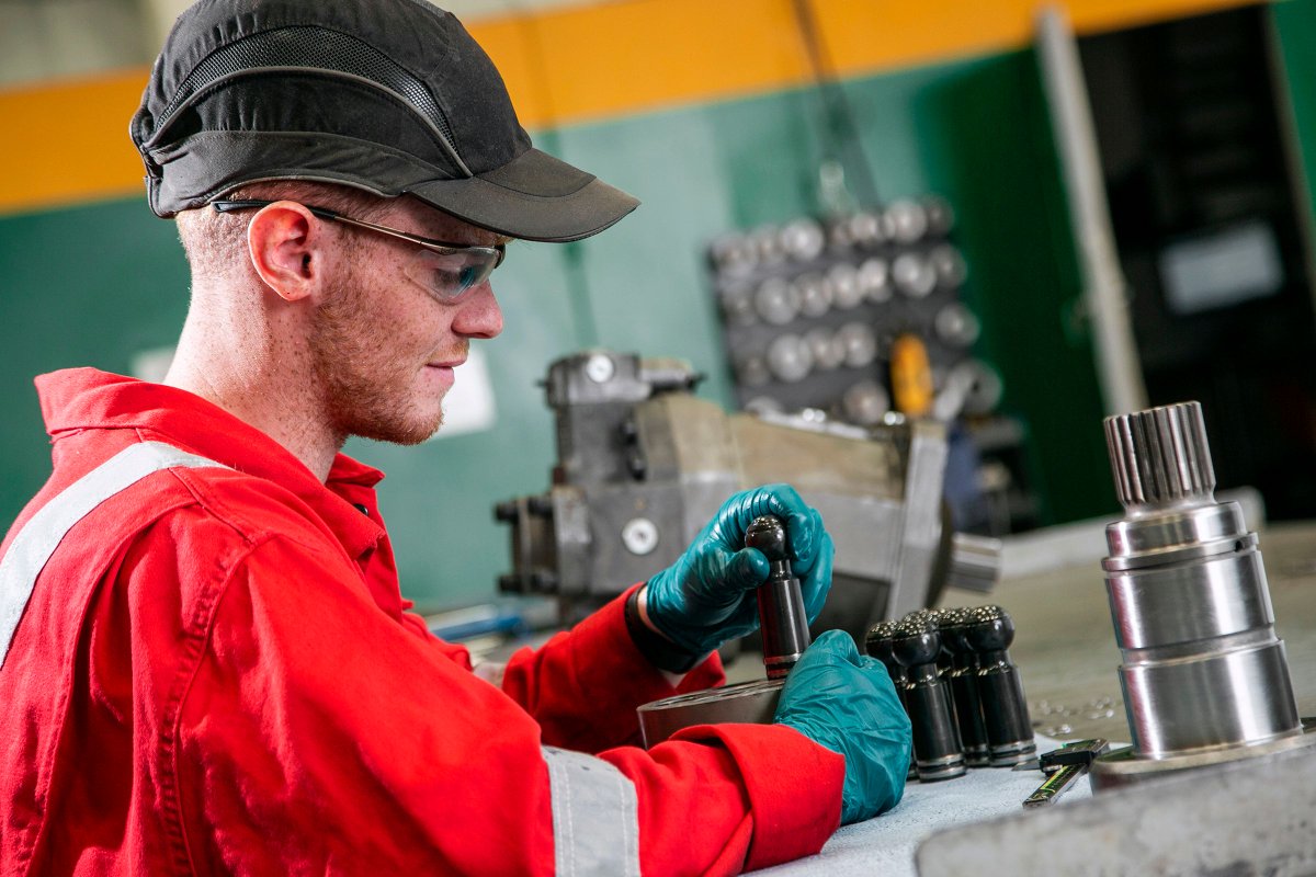 Progressive tweet media