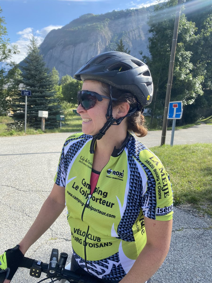 old_school_alps's tweet photo. Got to borrow some @Activelook1 smart glasses for the Col d’Ornon today with the club. Super cool heads up display with riding stats and great polarising lenses too. Would have done more if I’d had a compatible device #IWantOne #DiscountPlease https://t.co/hF5bKOgGDH