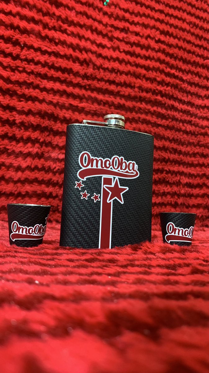 DigitProNG's tweet image. Customize items for your loved ones as a gift for their birthdays, anniversaries and more!
.
Check out our customized Liquor flask 😍😍😍
.
Please *DM* or *WhatsApp* (08068925884) to Place your order 🙌
#customize 
#digitpro_studios
@Digitpro 📸  Photo Gift Items 🎁